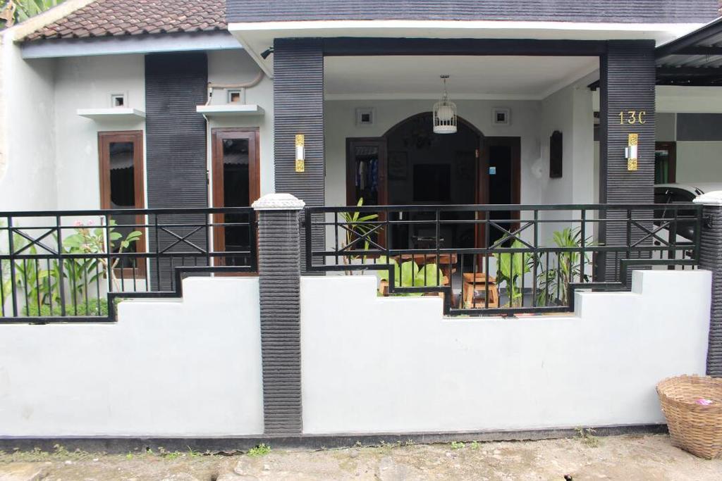 Hotel Renaya Griya Salakan Esterno foto