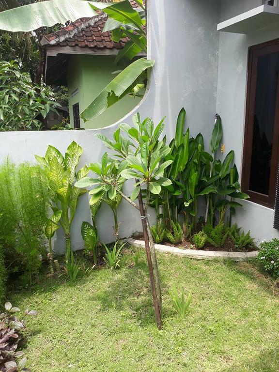Hotel Renaya Griya Salakan Esterno foto
