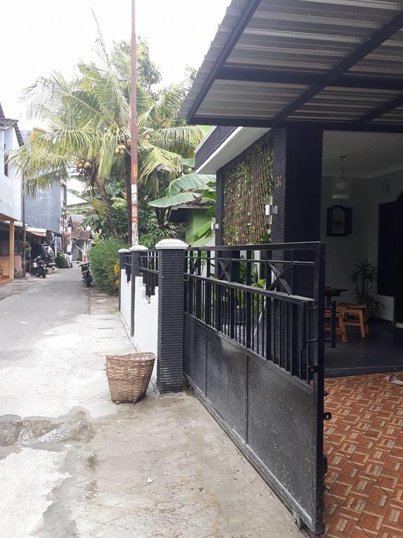 Hotel Renaya Griya Salakan Esterno foto